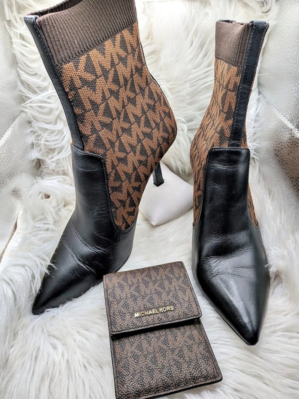 Michael Kors – Monogram Booties Size 7 US + NEW Wallet – Designer Bundle